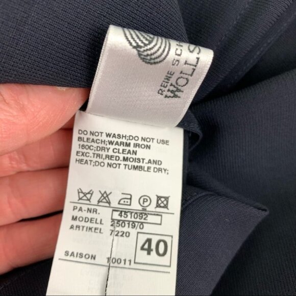 Jobis  Navy Blue Lightweight Blazer size 40 - Picture 9 of 11